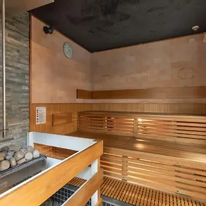  Hostel Business Kaga
